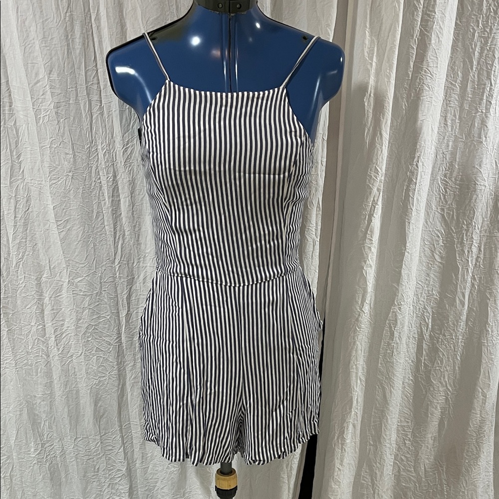 Abercrombie & Fitch Black and White Striped Skirt